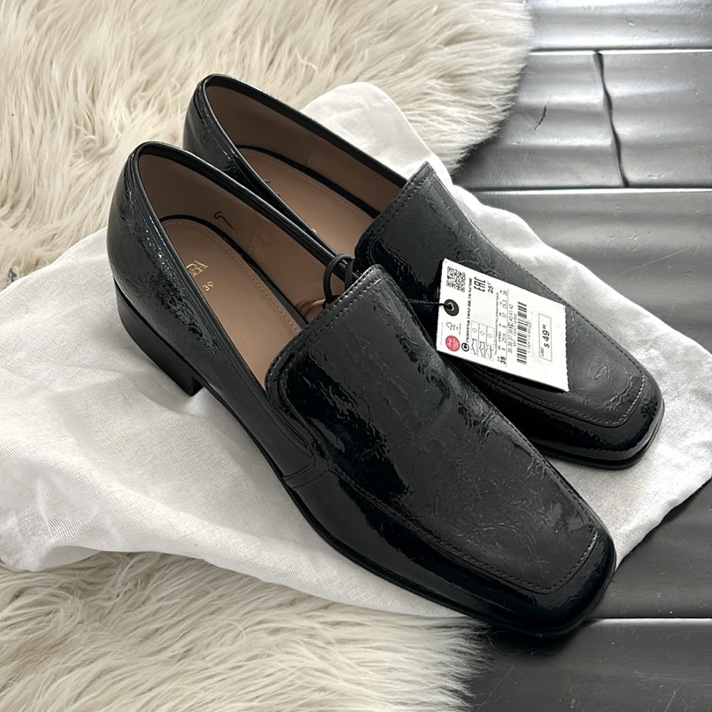NWT Zara loafers